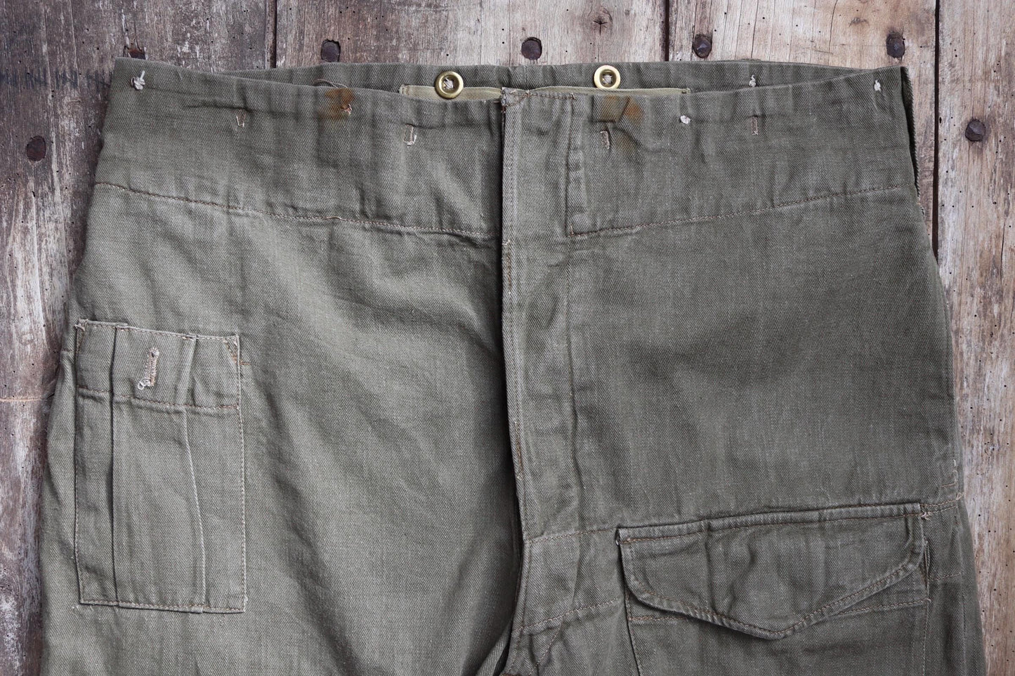 Vintage 1950s British army green selvedge denim overalls - military cargo pants - 39” x 32”