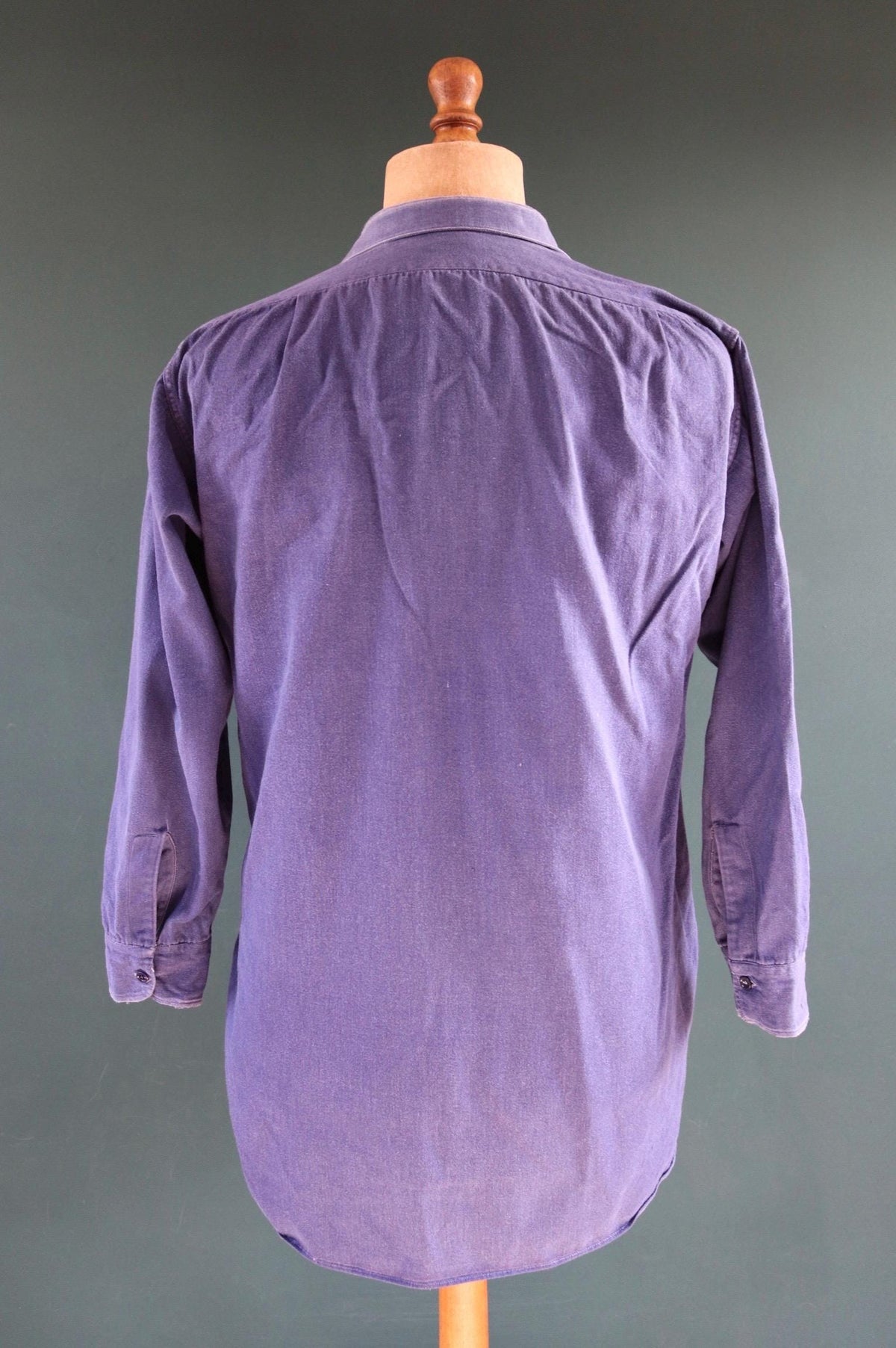 Vintage 1940s French workwear shirt - faded blue cotton - darned and repaired - 44” chest