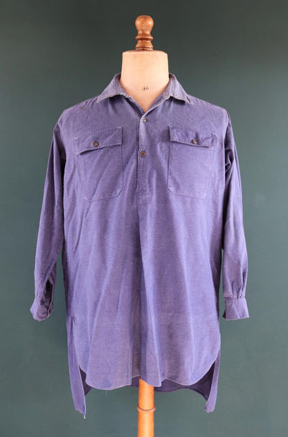 Vintage 1940s French workwear shirt - faded blue cotton - darned and repaired - 49” chest