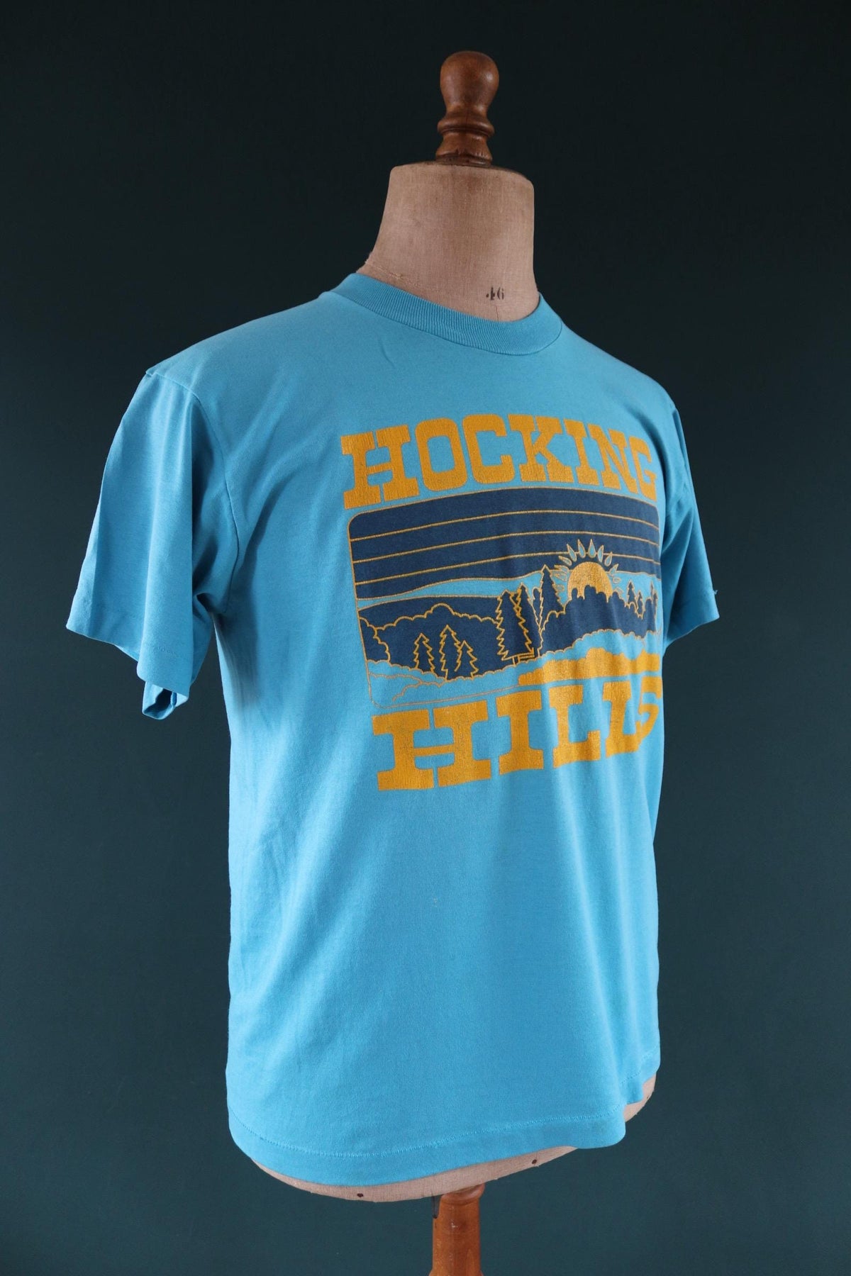 Vintage 1990s Hocking Hills graphic t shirt - single stitch tee - 41” chest