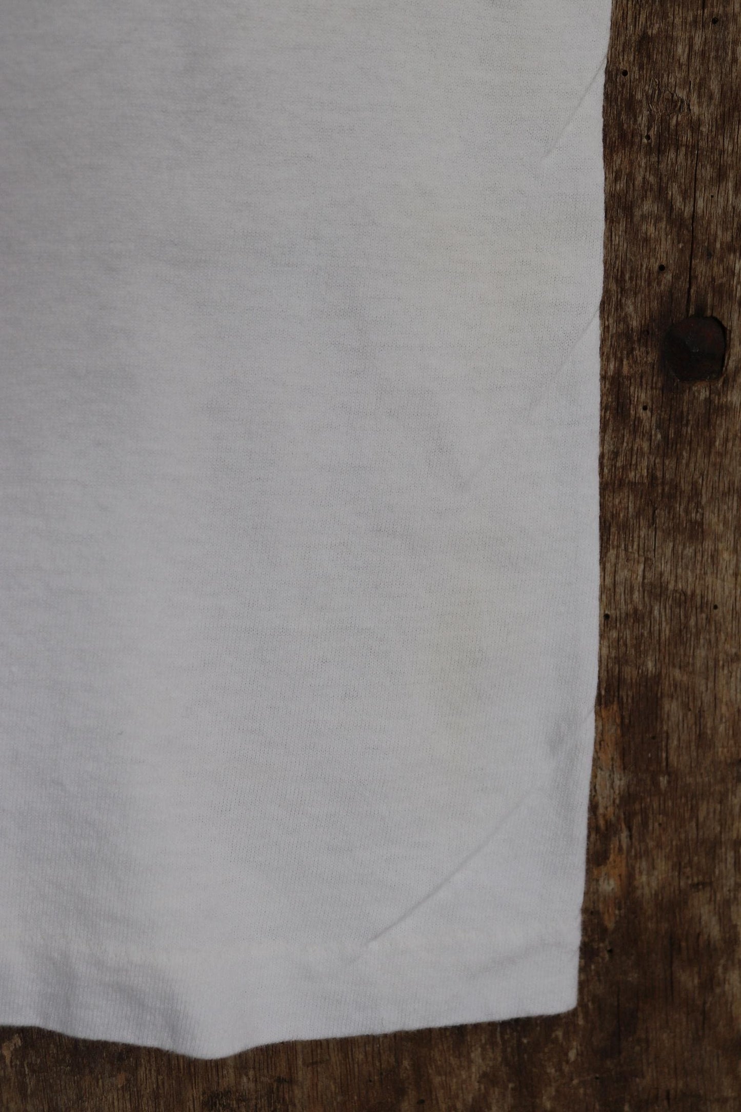 Vintage 1990s plain white t shirt - Hanes blank tee - 35” chest
