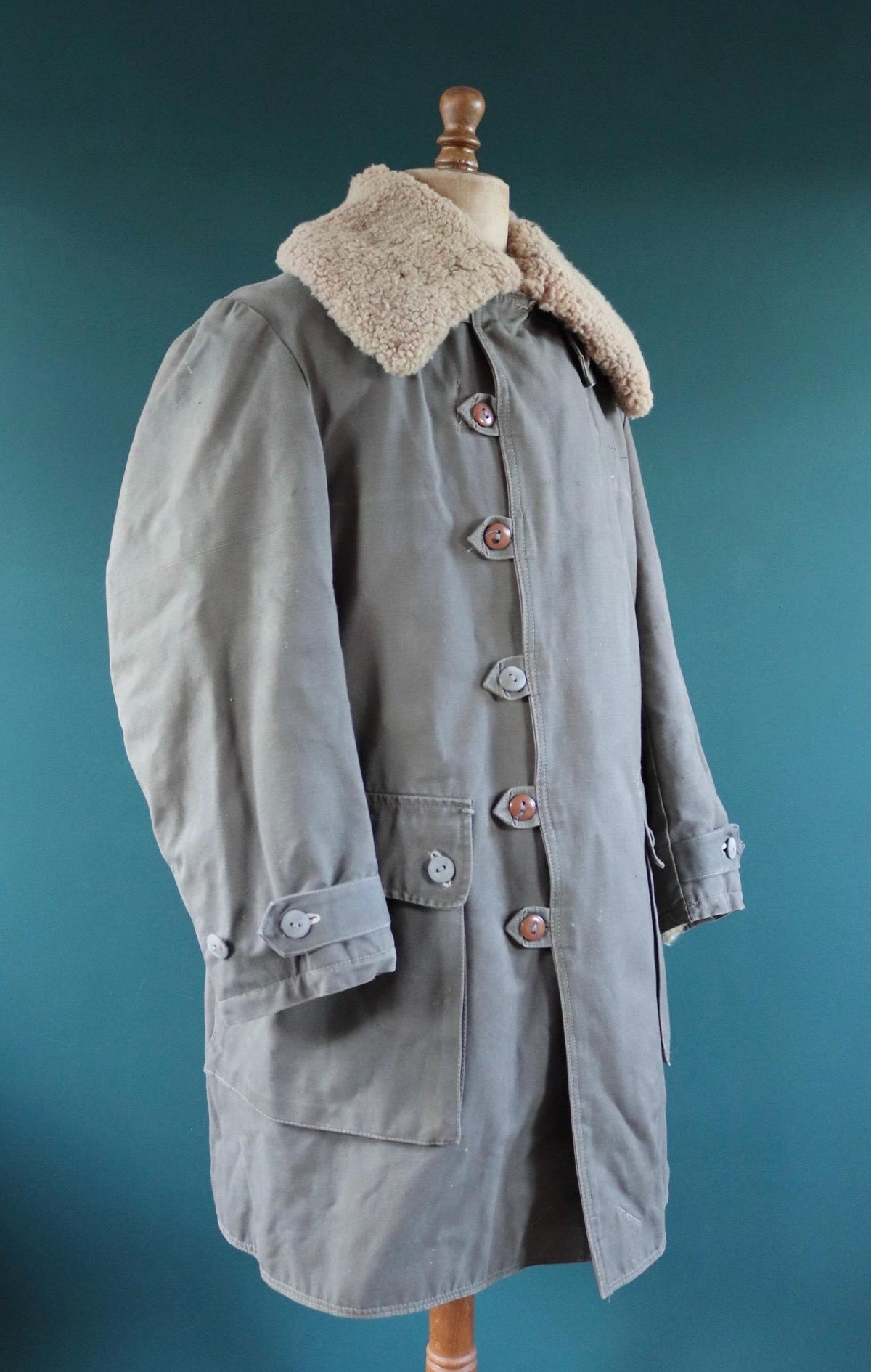Vintage 1950s Swedish Livpäls sheepskin coat - military greatcoat - 46” chest