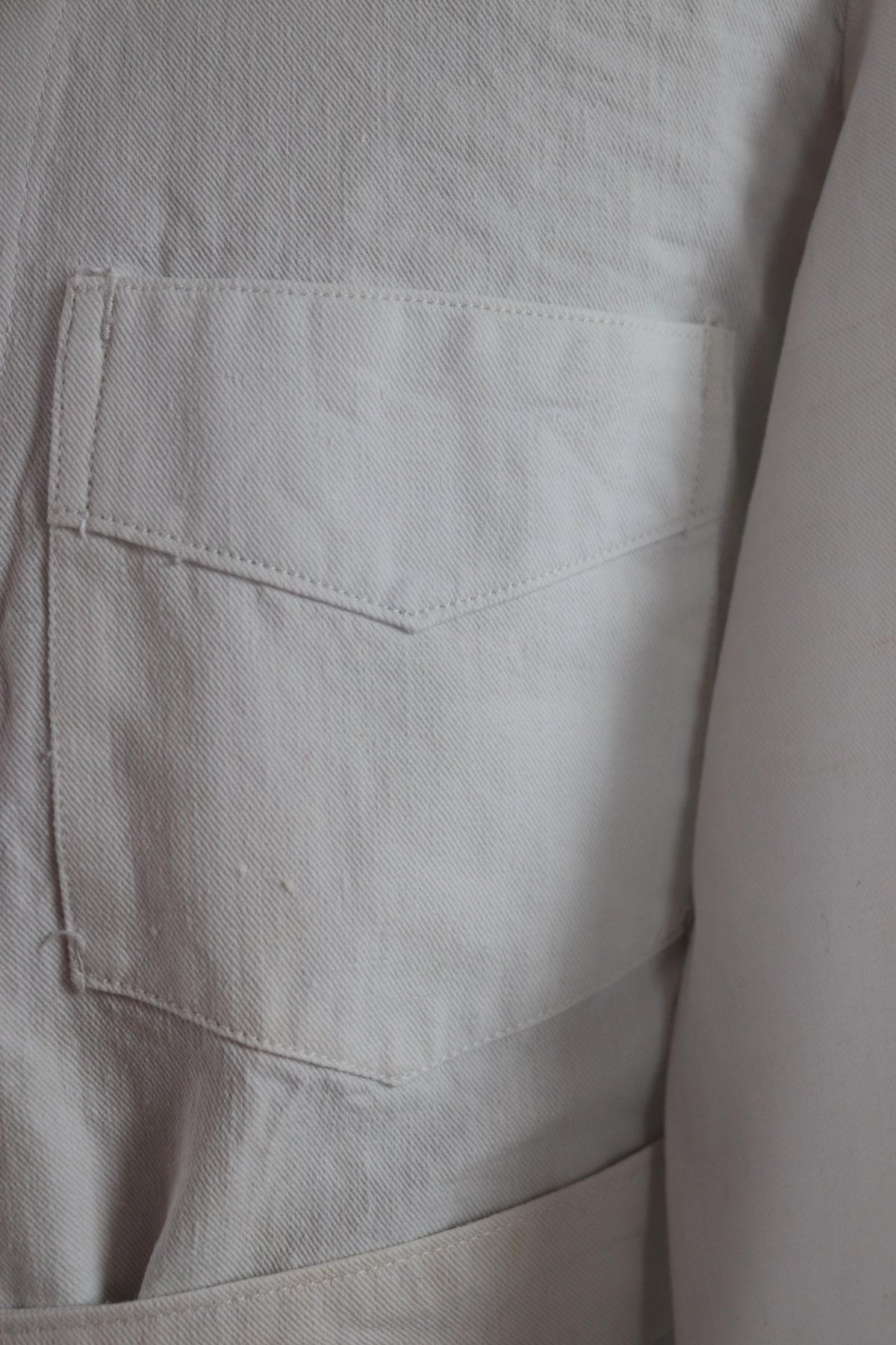 Vintage 1960s French white cotton workwear jacket - belted overalls - 44” chest