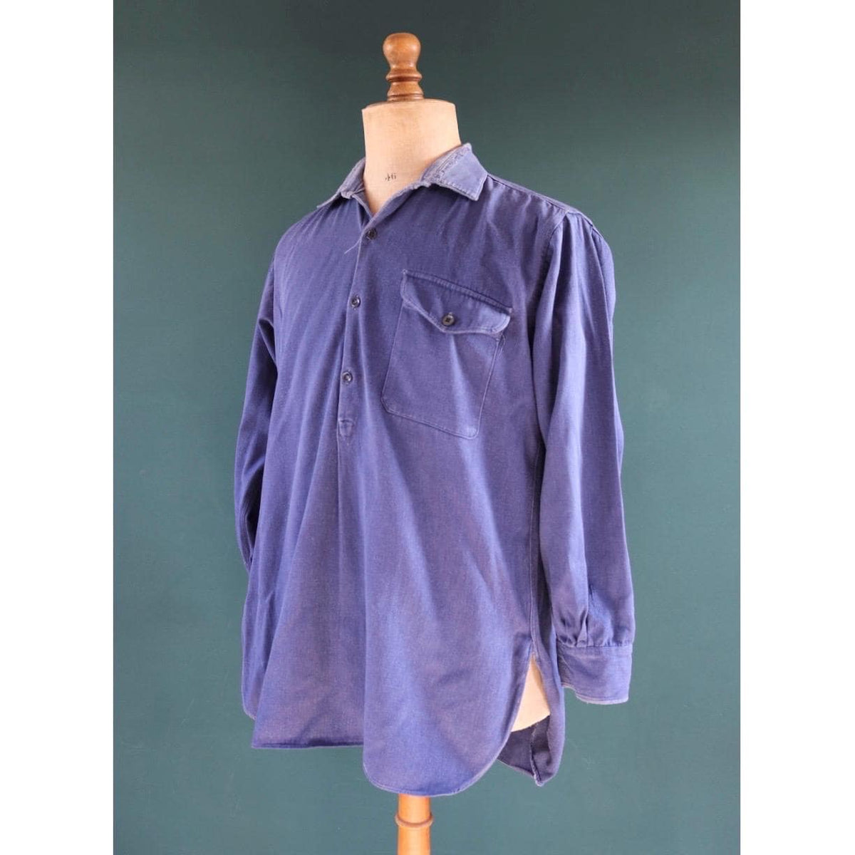 Vintage 1940s French workwear shirt - faded blue cotton - darned and repaired - 44” chest