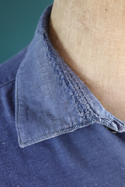 Vintage 1940s French workwear shirt - faded blue cotton - darned and repaired - 49” chest
