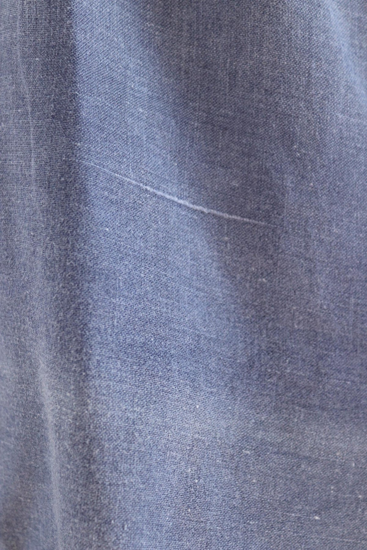 Vintage 1940s French workwear shirt - faded blue cotton - darned and repaired - 45” chest