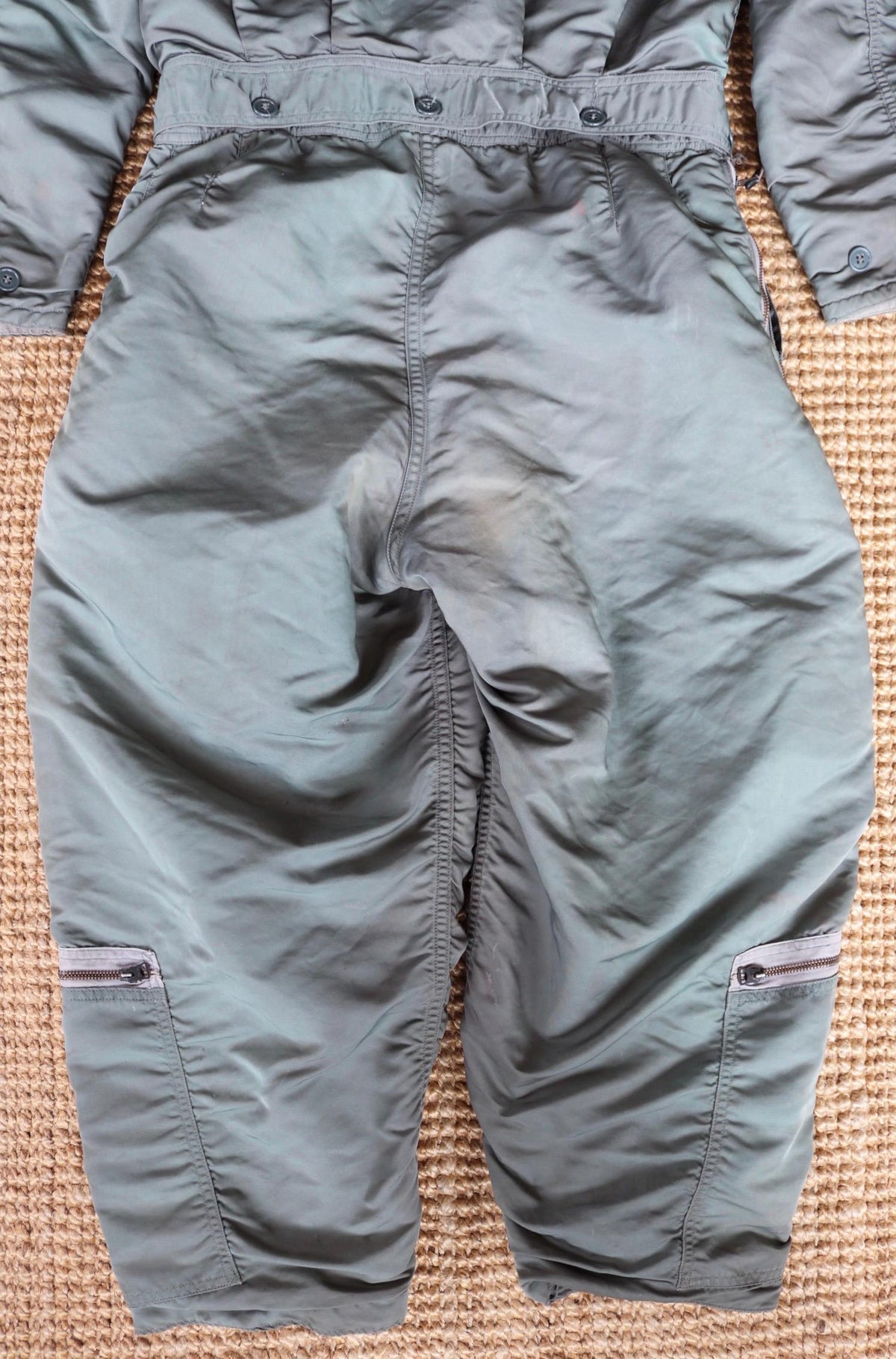 Vintage 1950s USAF CWU 1P flight suit - US Air Force - military coveralls - 42” x 34” x 24”