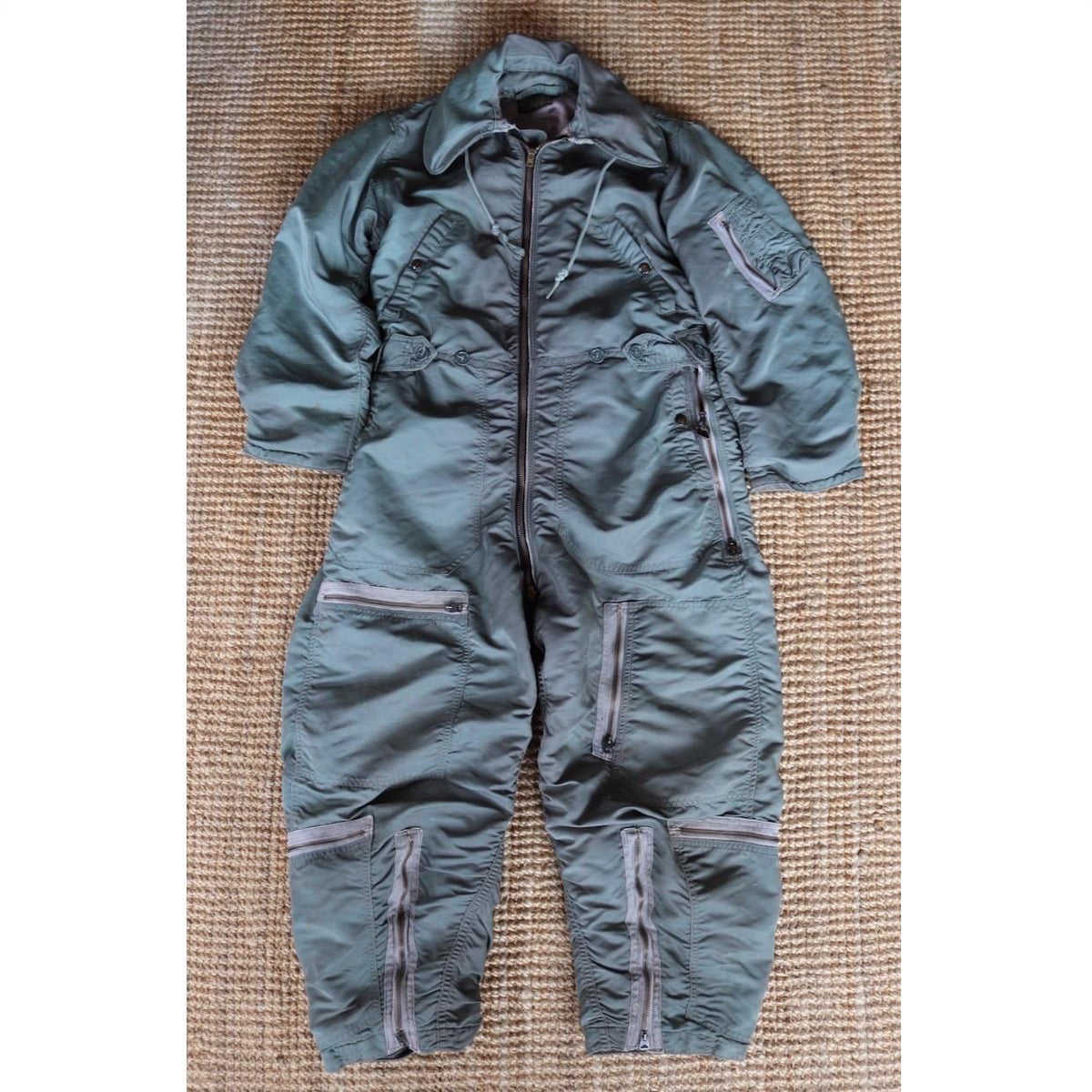 Vintage 1950s USAF CWU 1P flight suit - US Air Force - military coveralls - 42” x 34” x 24”