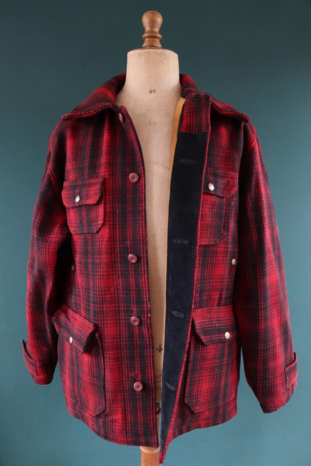 Vintage 1950s Woolrich plaid wool jacket - workwear mackinaw - hunting chore coat - 50” chest