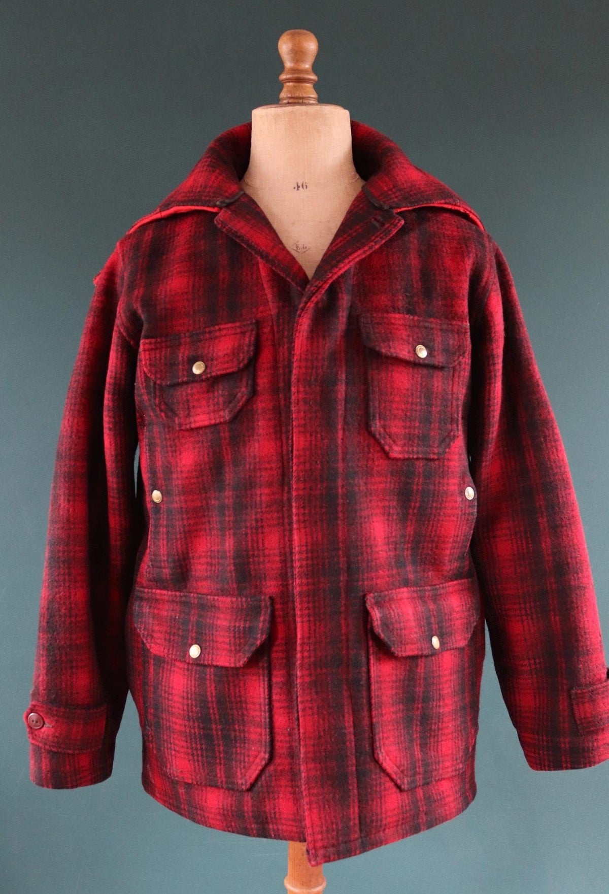 Vintage 1950s Woolrich plaid wool jacket - workwear mackinaw - hunting chore coat - 46” chest