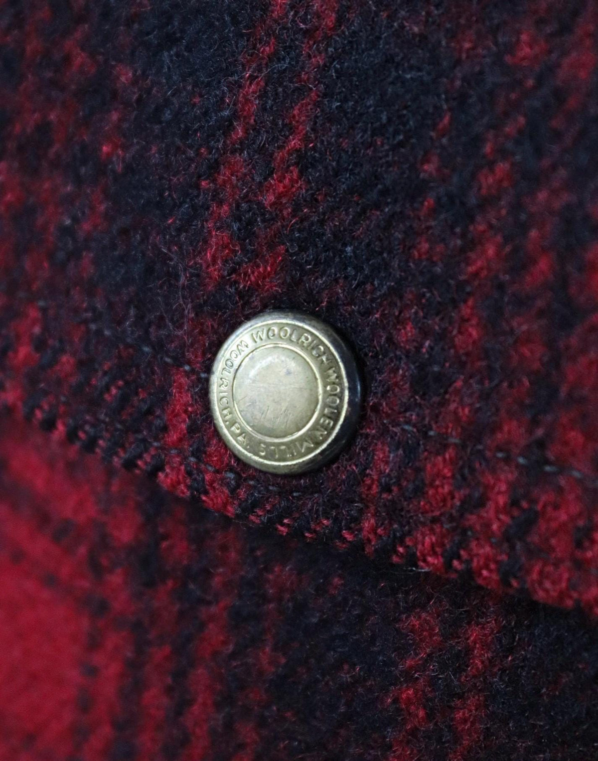 Vintage 1950s Woolrich plaid wool jacket - workwear mackinaw - hunting chore coat - 46” chest
