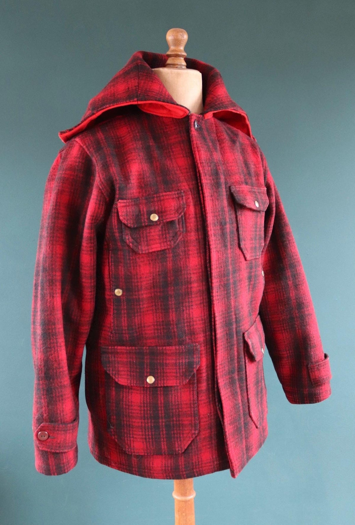 Vintage 1950s Woolrich plaid wool jacket - workwear mackinaw - hunting chore coat - 46” chest