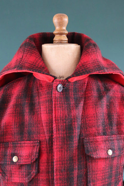 Vintage 1950s Woolrich plaid wool jacket - workwear mackinaw - hunting chore coat - 46” chest
