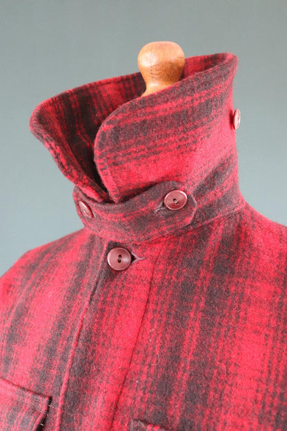 Vintage 1950s Woolrich plaid wool jacket - workwear mackinaw - hunting chore coat - 43” chest