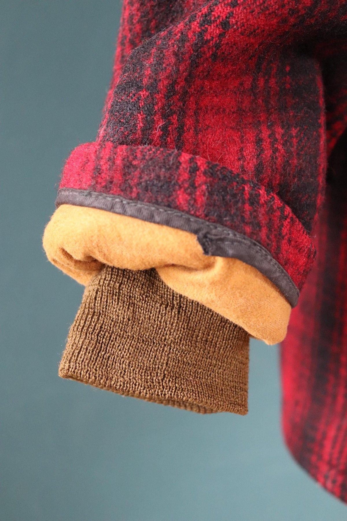 Vintage 1950s Woolrich plaid wool jacket - workwear mackinaw - hunting chore coat - 43” chest