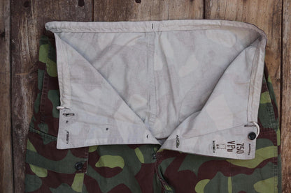 Vintage 1980s Finnish M62 camo trousers - windproof paratrooper pants - 37” x 27”