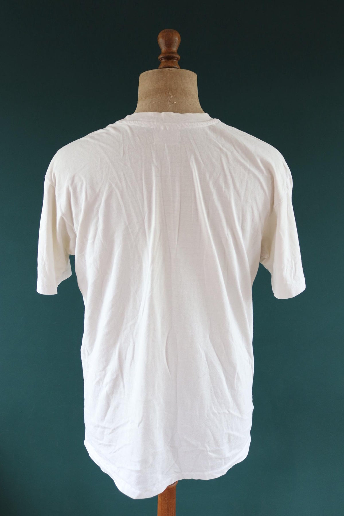 Vintage 1990s t shirt - single stitch - video store print - 44” chest