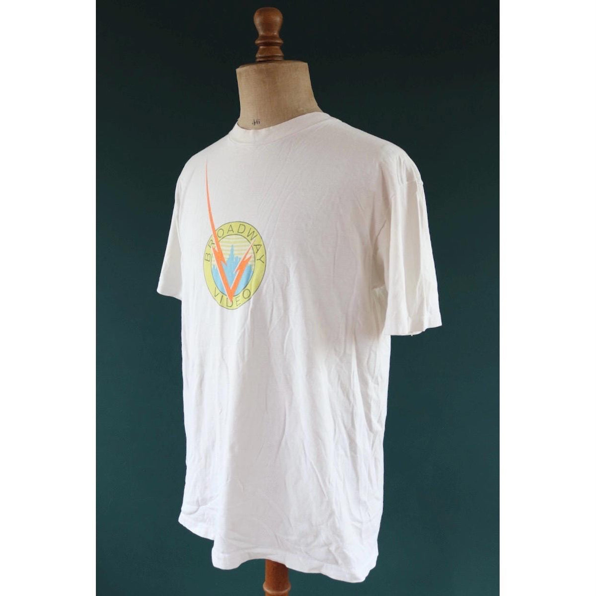 Vintage 1990s t shirt - single stitch - video store print - 44” chest
