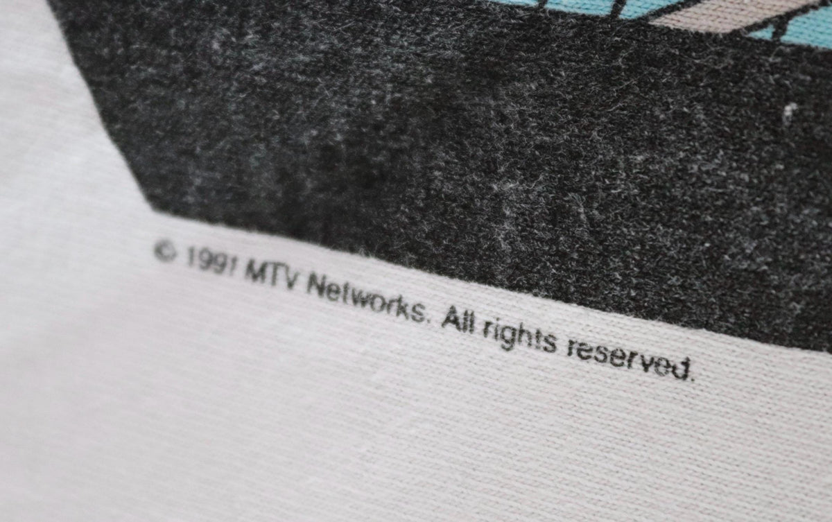Vintage 1990s MTV t shirt - single stitch - skyscraper print - 45” chest