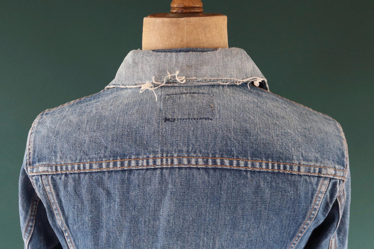 Vintage 1970s Levis big E denim jacket - Levi Strauss red tab - type 3 - trucker workwear - 38” chest