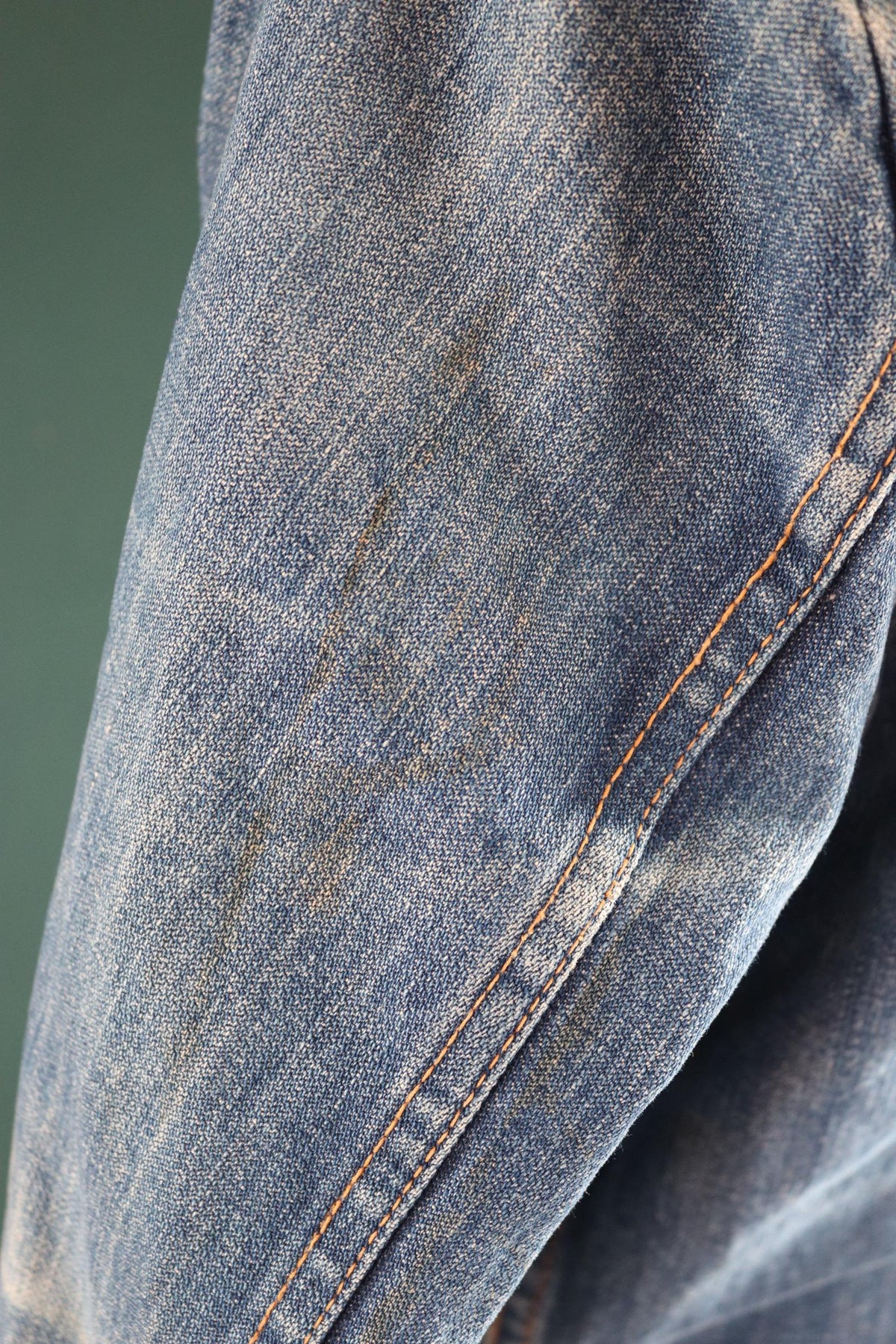 Vintage 1970s Wrangler denim jacket - selvedge workwear - whisker fades - 42" chest