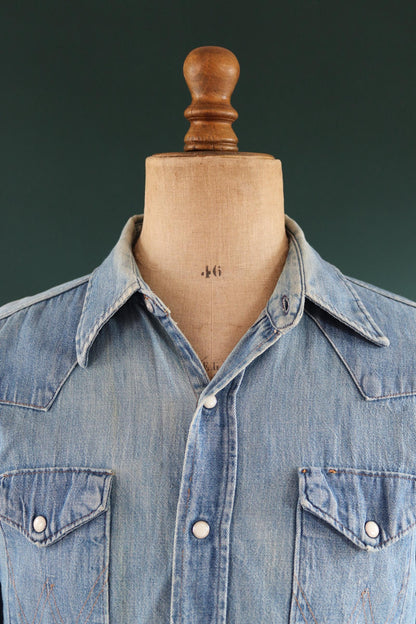 Vintage 1960s Wrangler denim shirt - cowboy - Western style - 44" chest