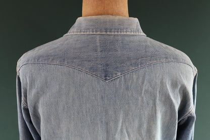 Vintage 1960s Wrangler denim shirt - cowboy - Western style - 44" chest
