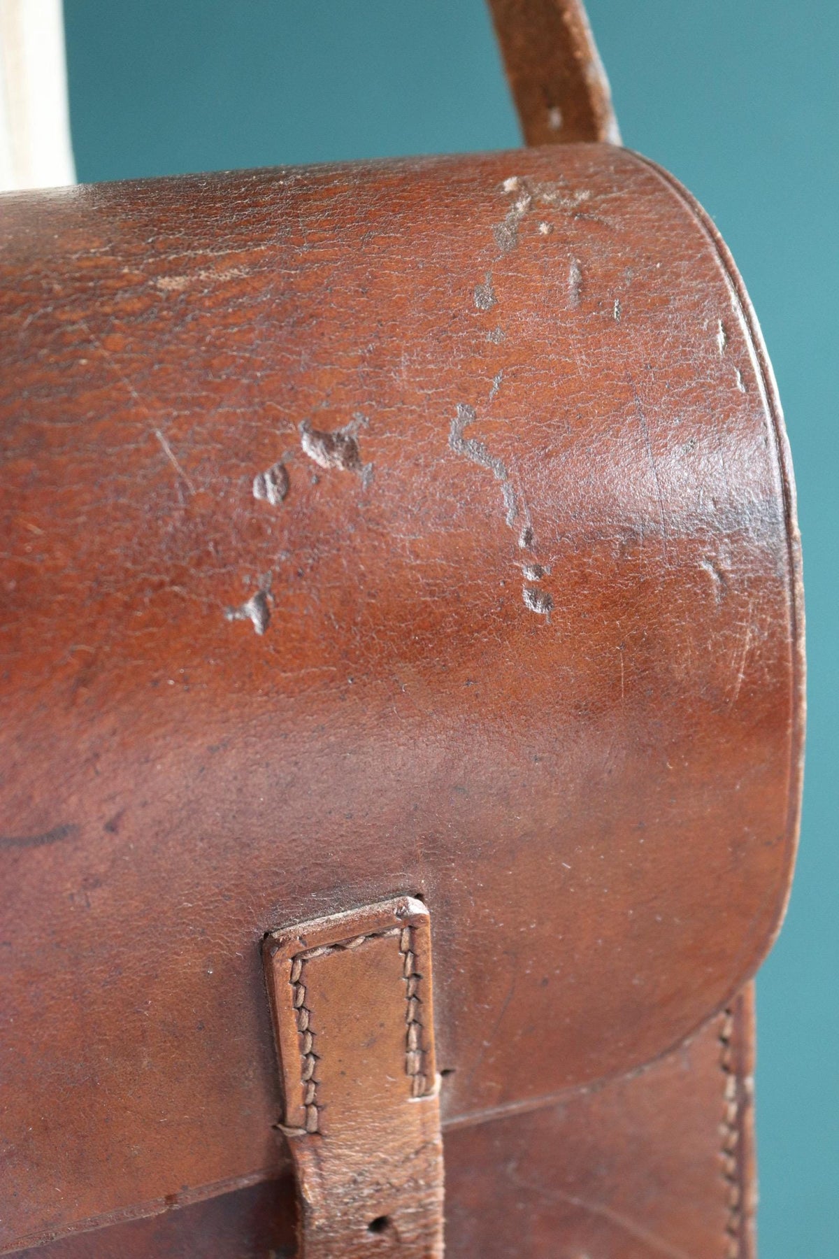 Vintage 1950s French brown leather mail bag - PTT - postman satchel - cross body - 14” x 11” x 4”