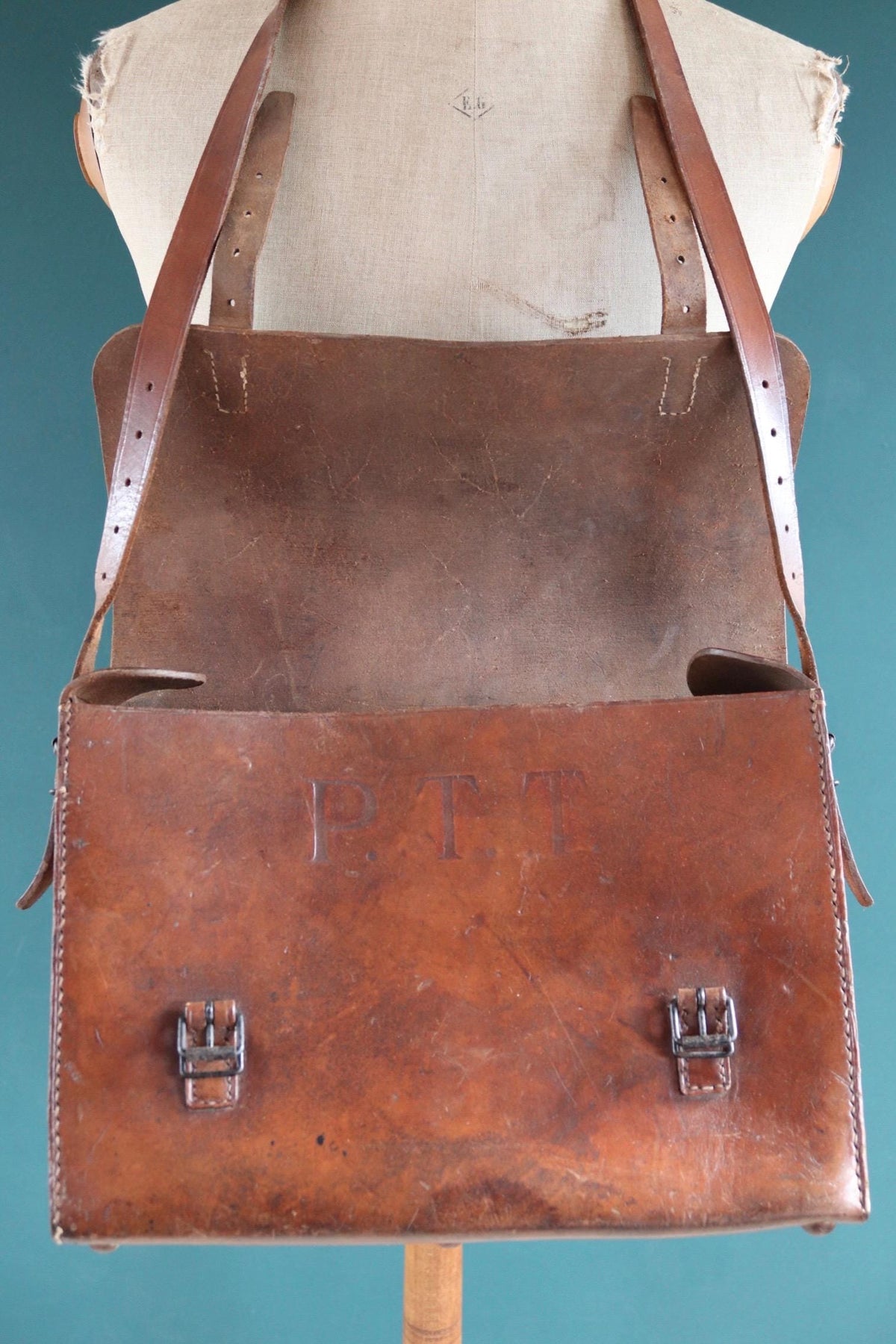 Vintage 1950s French brown leather mail bag - PTT - postman satchel - cross body - 14” x 11” x 4”