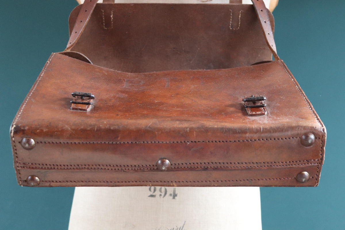 Vintage 1950s French brown leather mail bag - PTT - postman satchel - cross body - 14” x 11” x 4”