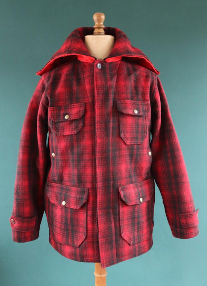 Vintage 1950s Woolrich plaid wool jacket - workwear mackinaw - hunting chore coat - 46” chest