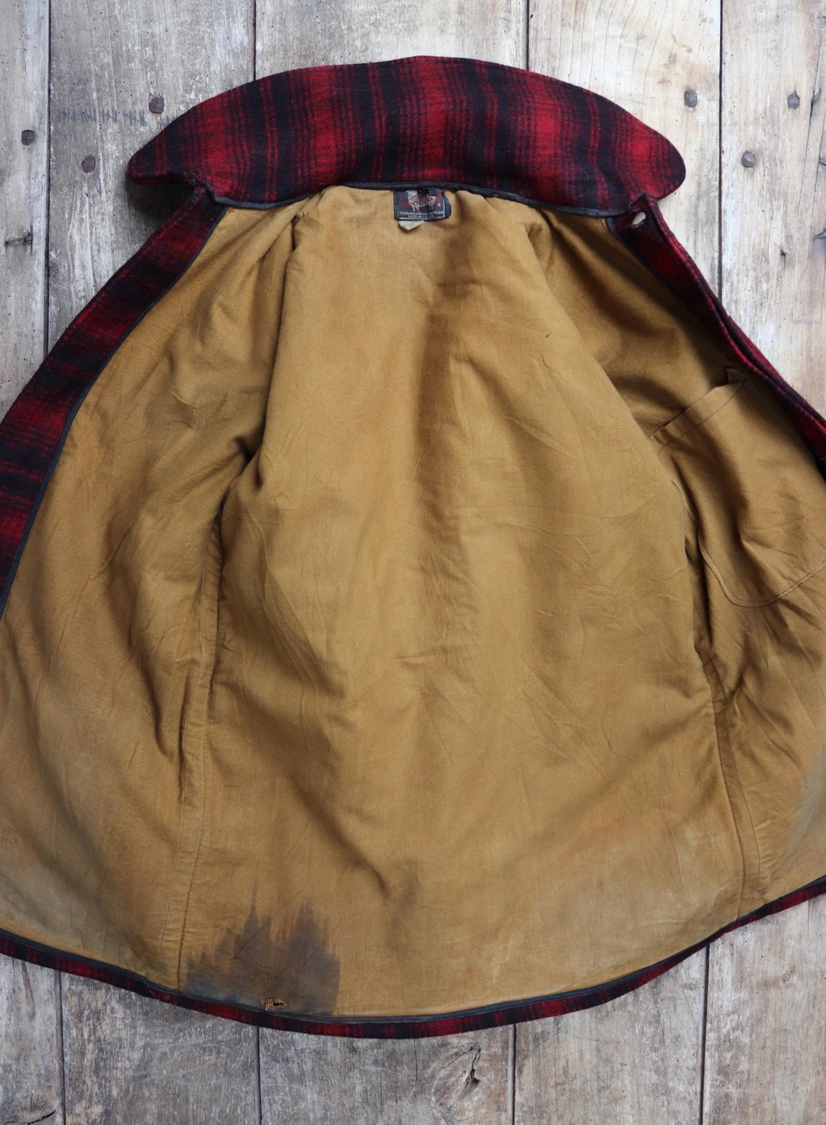 Vintage 1950s Woolrich plaid wool jacket - workwear mackinaw - hunting chore coat - 43” chest