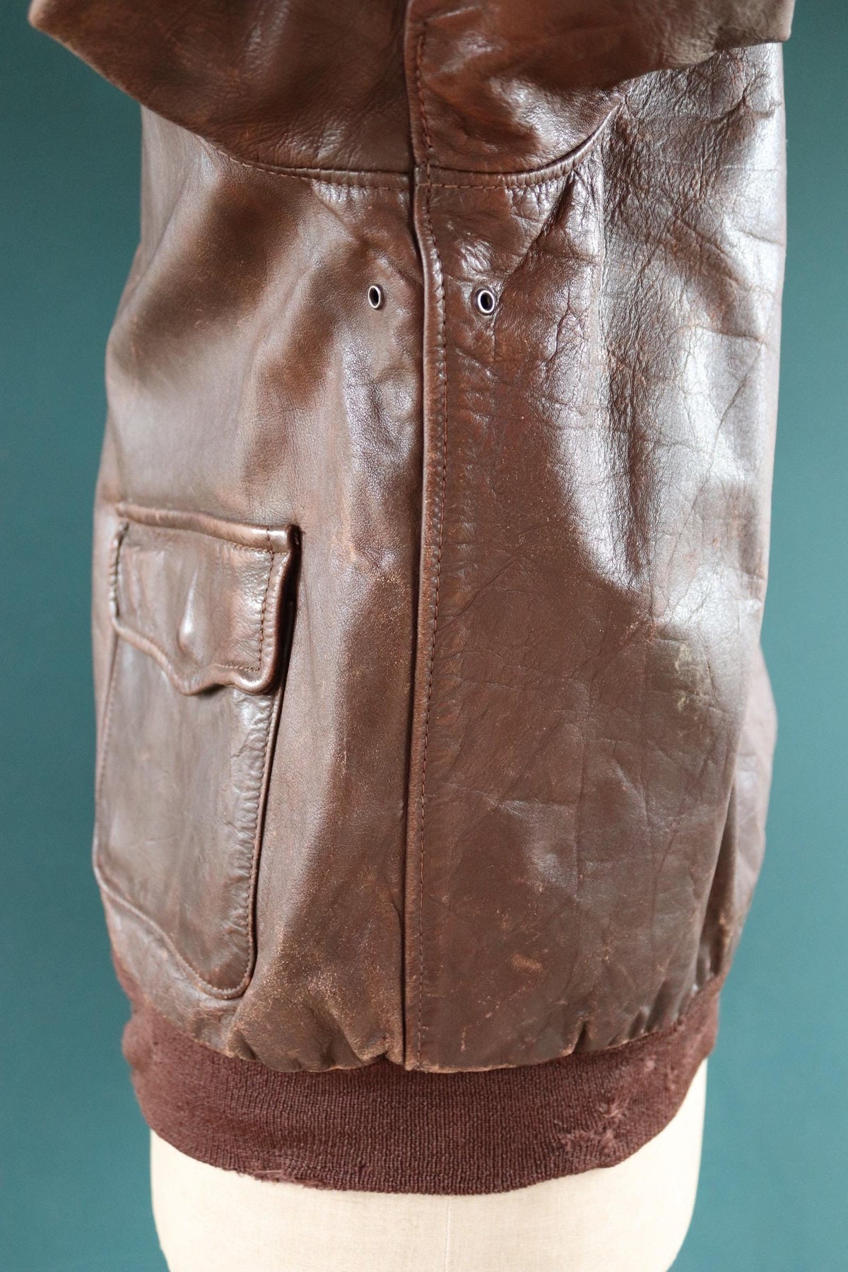 Vintage WW2 A-2 jacket - 1940s leather - Perry Sportswear - 46” chest