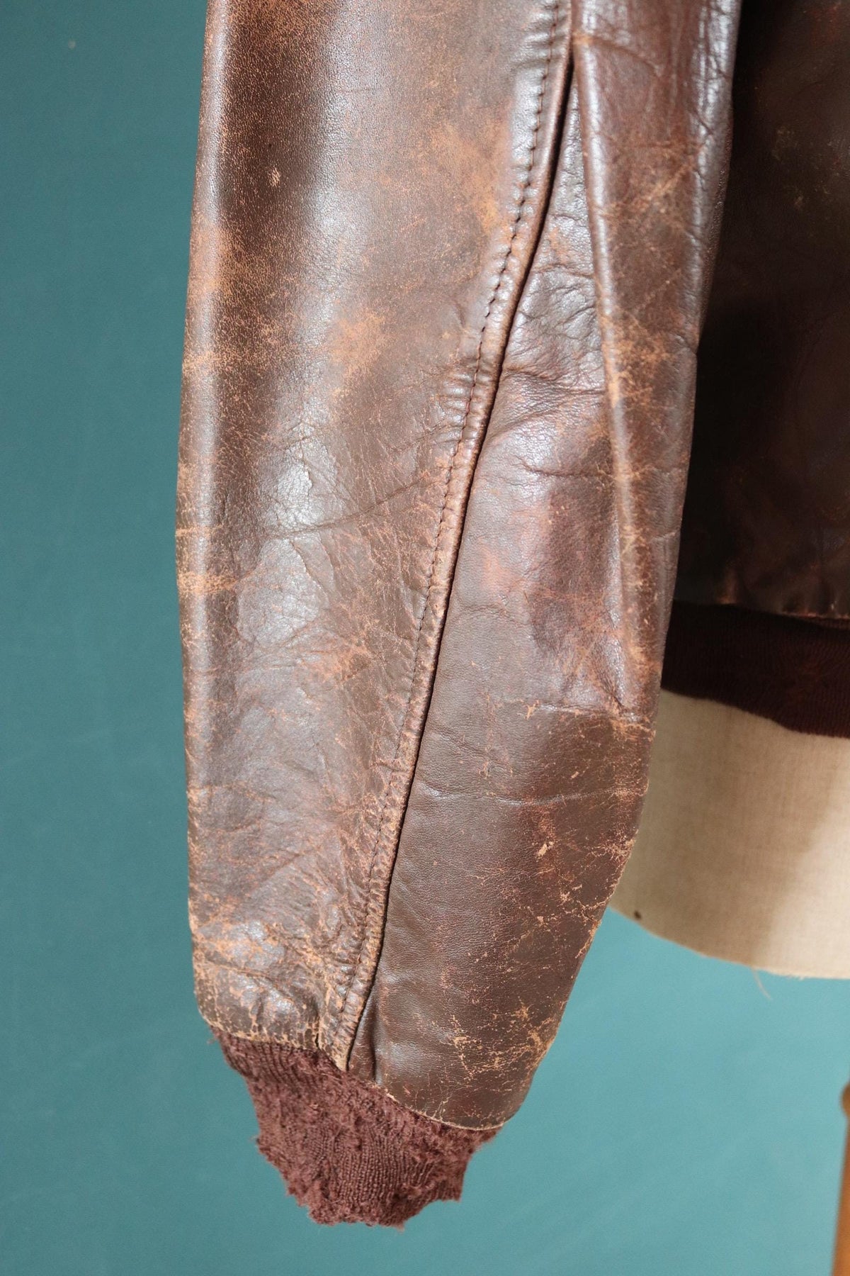 Vintage WW2 A-2 jacket - 1940s leather - Perry Sportswear - 46” chest