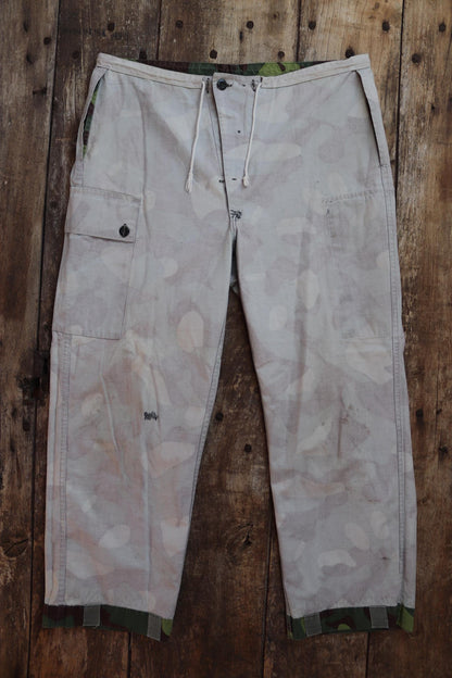 Vintage 1980s Finnish M62 camo trousers - windproof paratrooper pants - 37” x 27”