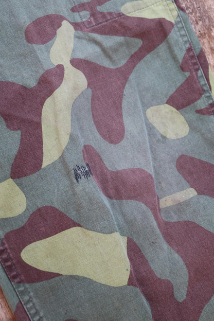 Vintage 1980s Finnish M62 camo trousers - windproof paratrooper pants - 37” x 27”