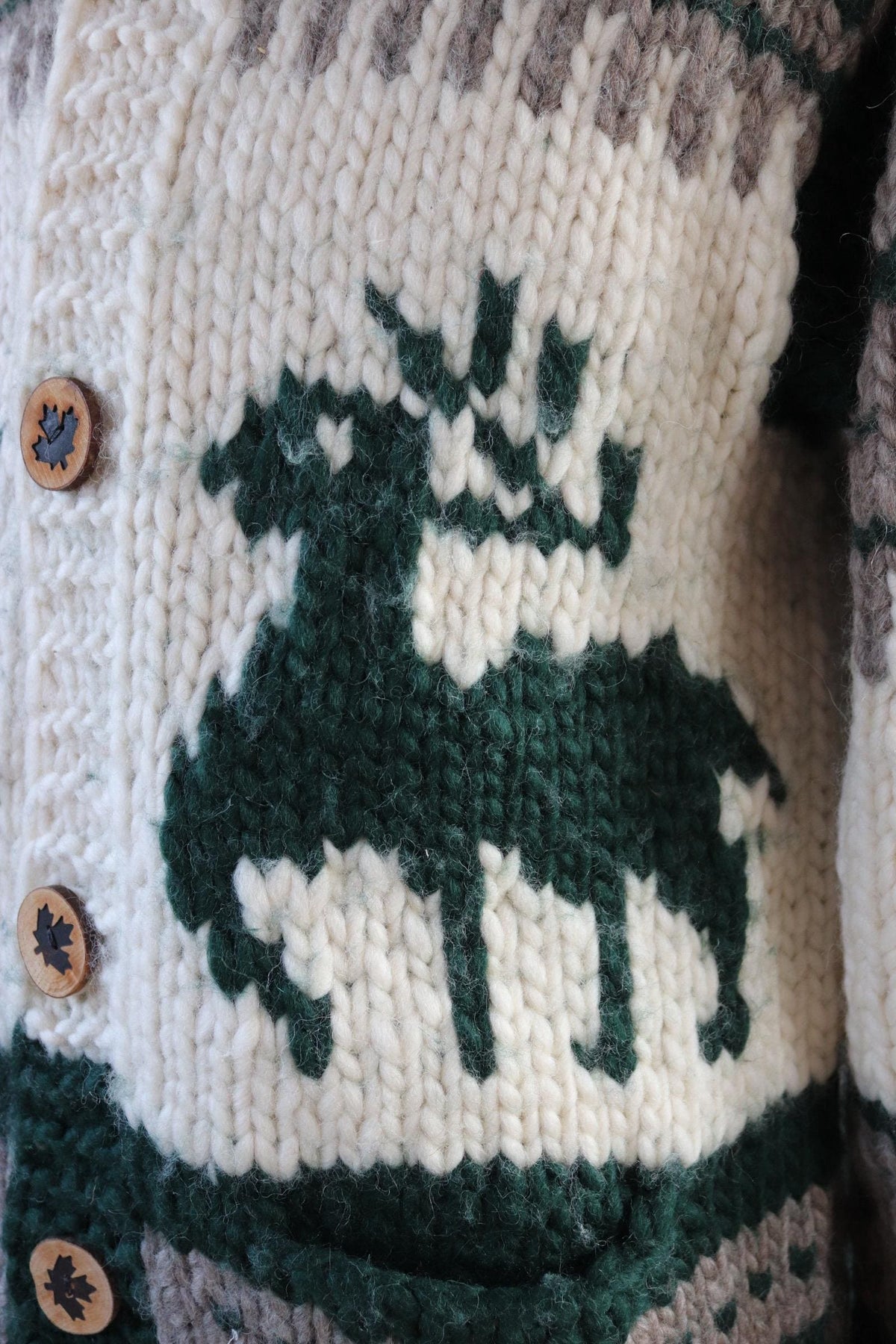 Vintage 1980s Cowichan wool cardigan - Kanata - chunky winter sweater - 44" chest