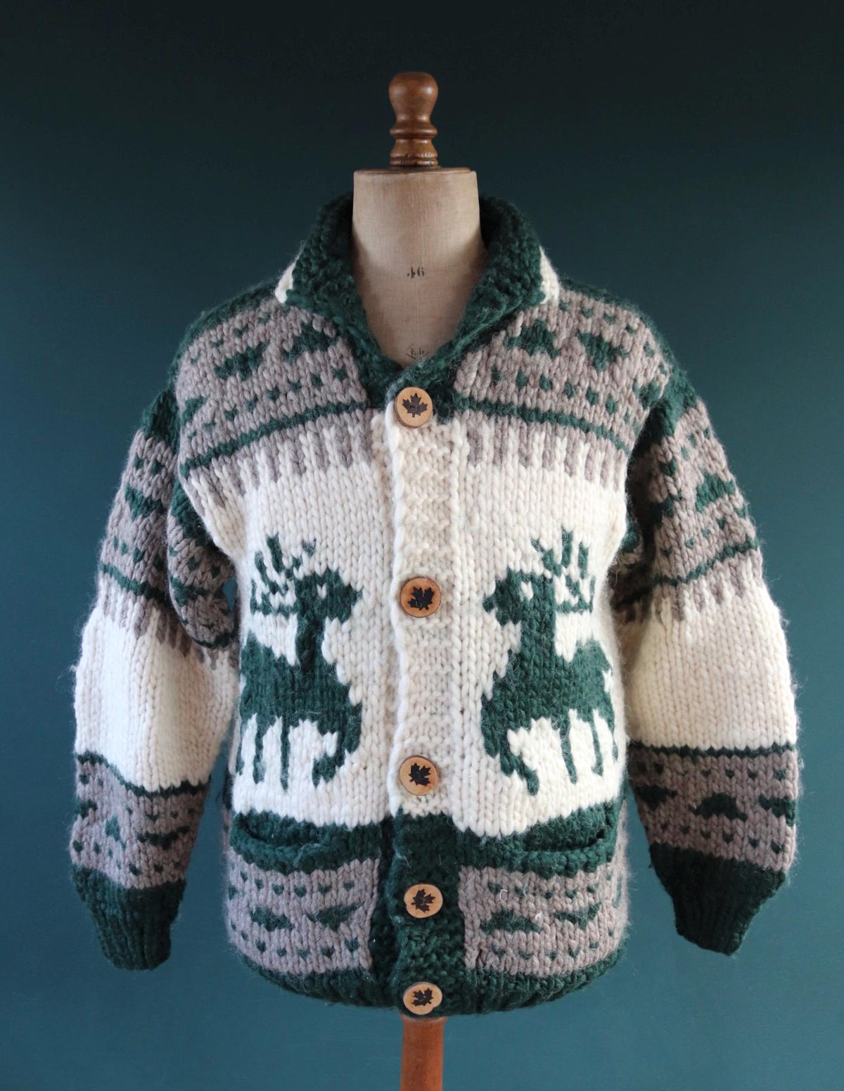Vintage 1980s Cowichan wool cardigan - Kanata - chunky winter sweater - 44" chest