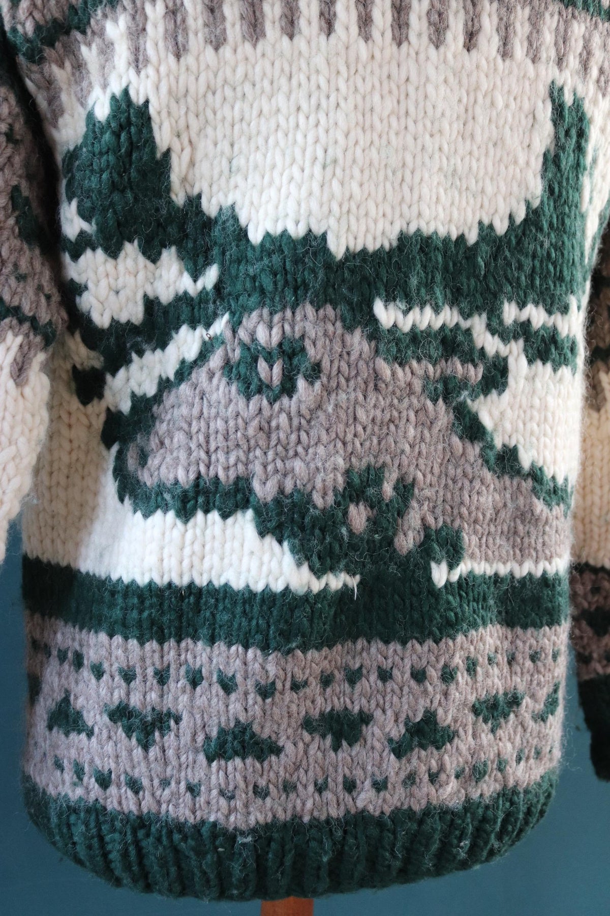 Vintage 1980s Cowichan wool cardigan - Kanata - chunky winter sweater - 44" chest
