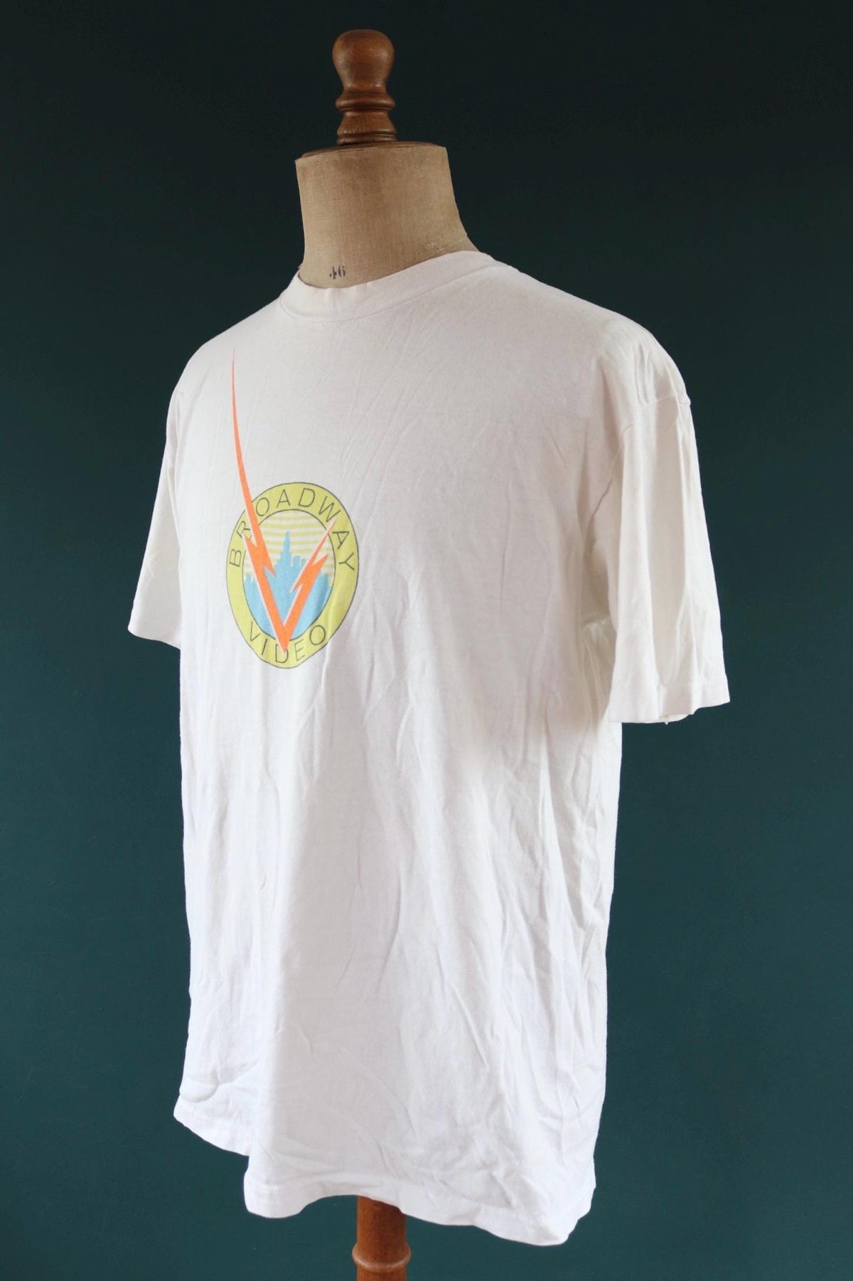 Vintage 1990s t shirt - single stitch - video store print - 44” chest