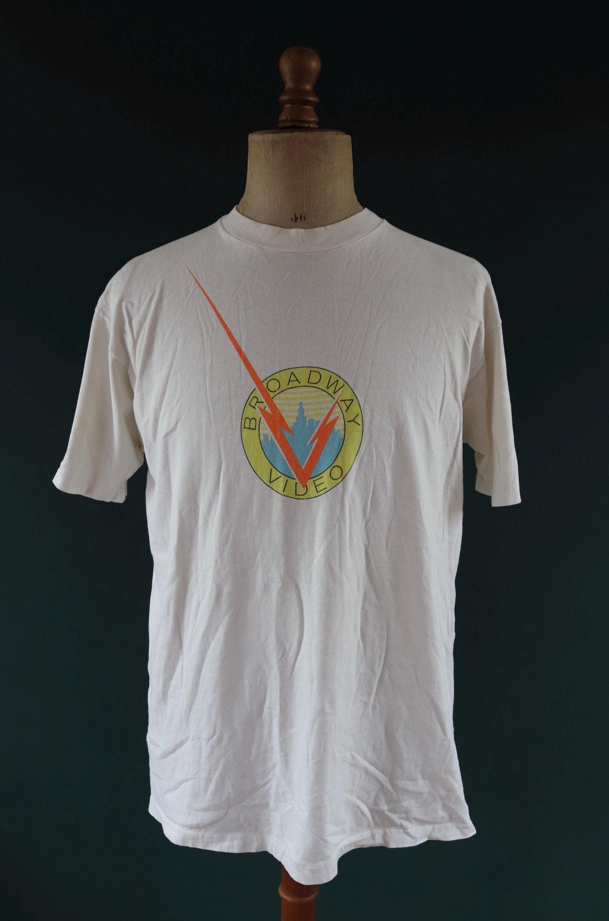 Vintage 1990s t shirt - single stitch - video store print - 44” chest