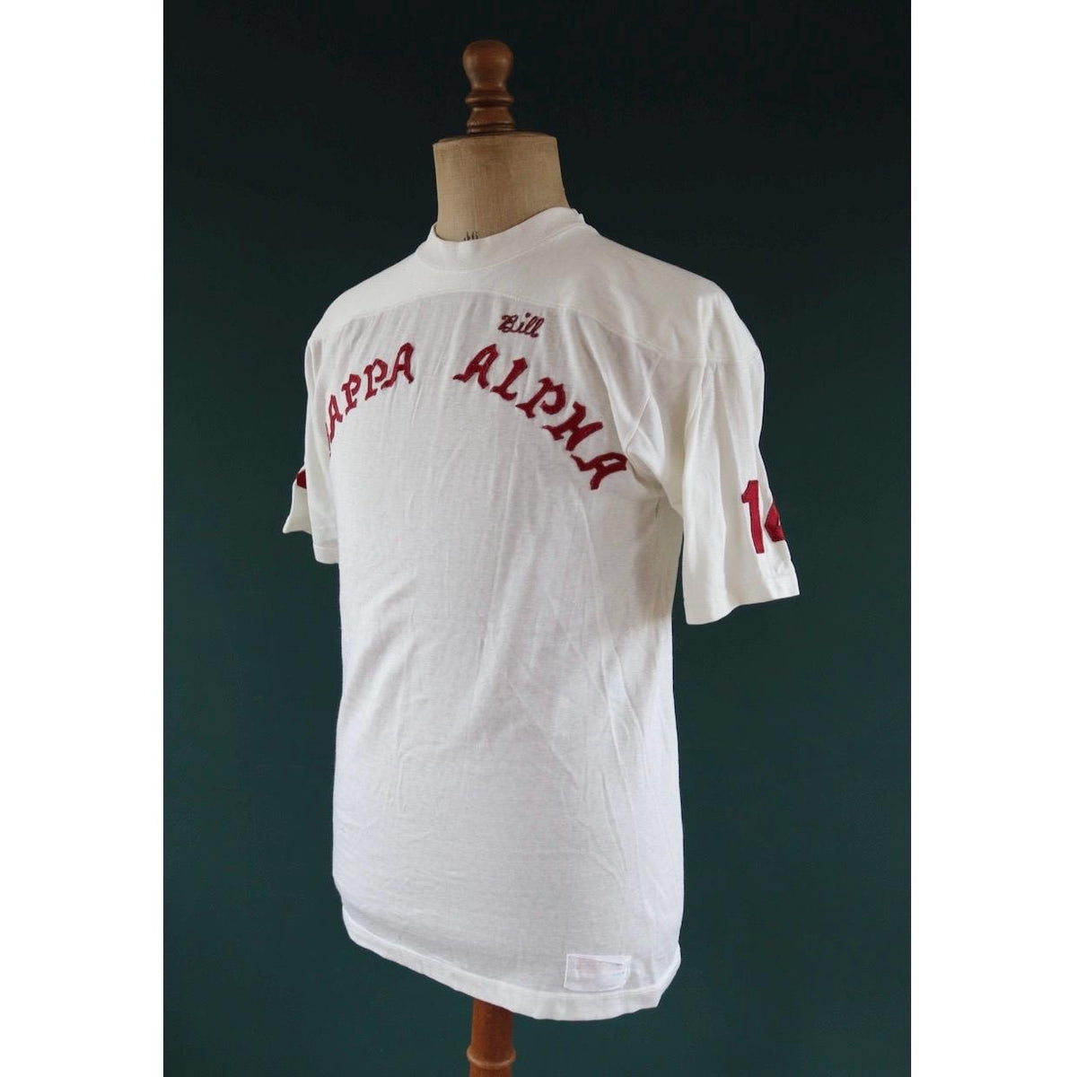 Vintage 1950s durene t shirt - sportswear top - Greek letters - chain stitch - 39" chest