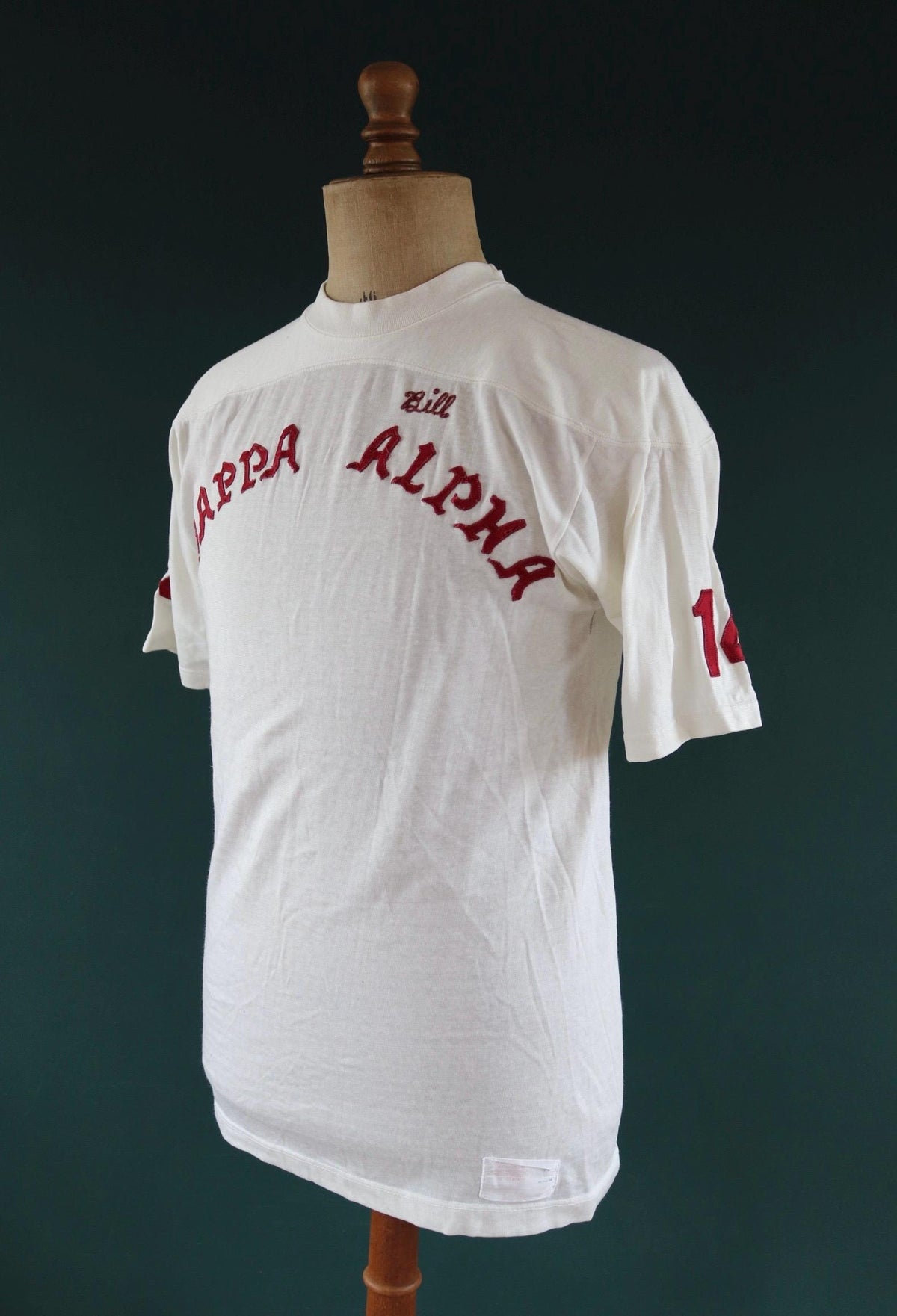Vintage 1950s durene t shirt - sportswear top - Greek letters - chain stitch - 39" chest