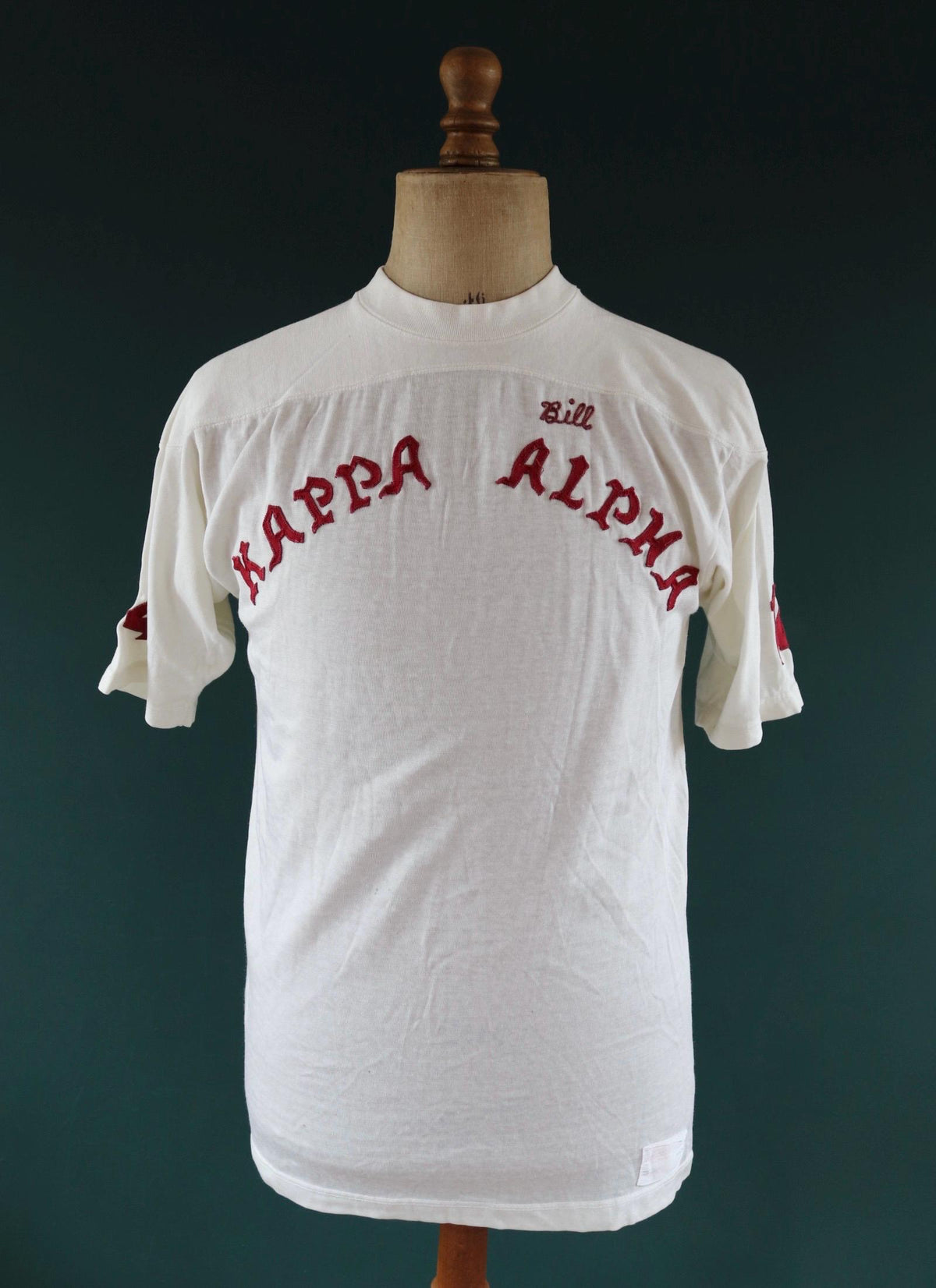 Vintage 1950s durene t shirt - sportswear top - Greek letters - chain stitch - 39" chest