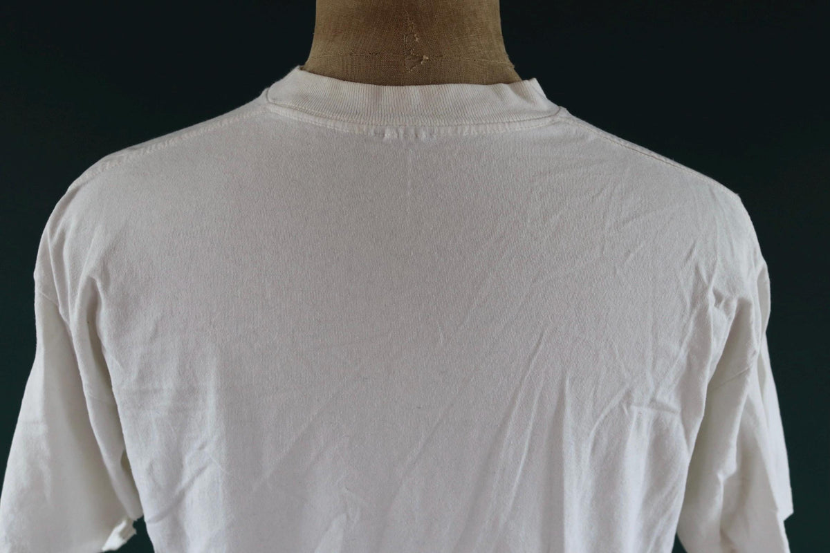 Vintage 1990s MTV t shirt - single stitch - skyscraper print - 45” chest
