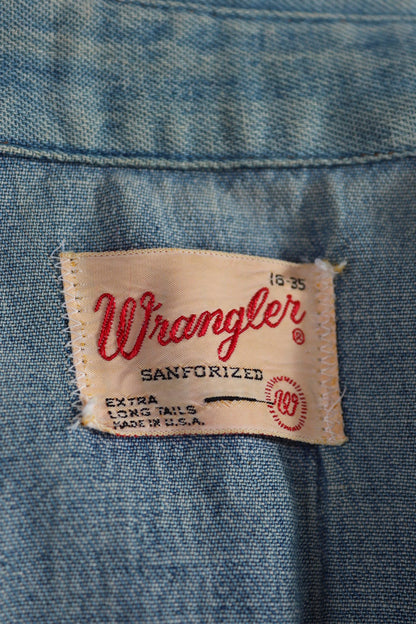 Vintage 1960s Wrangler denim shirt - cowboy - Western style - 44" chest