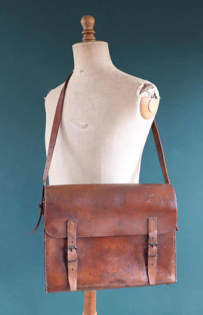 Vintage 1950s French brown leather mail bag - PTT - postman satchel - cross body - 14” x 11” x 4”