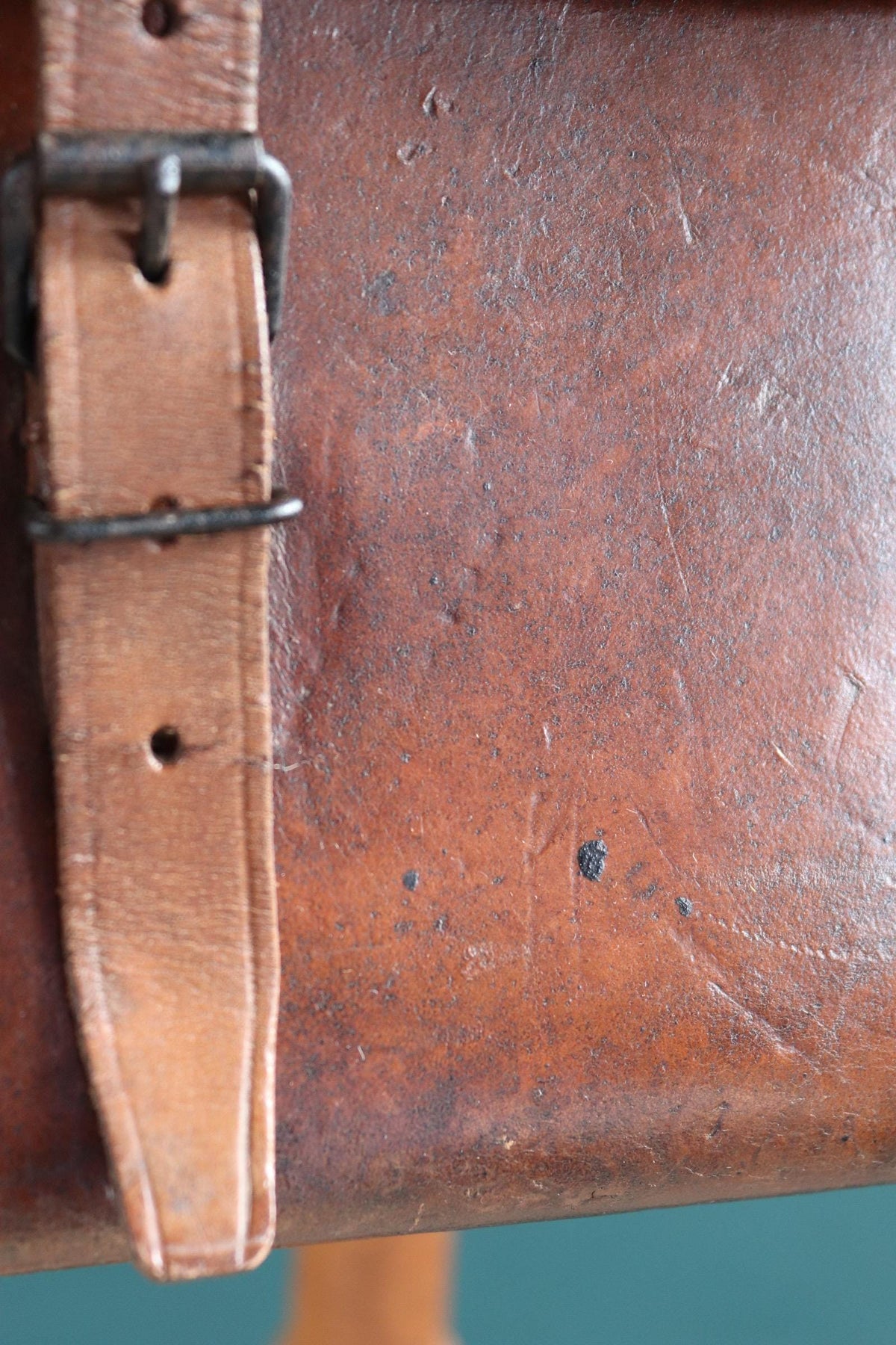 Vintage 1950s French brown leather mail bag - PTT - postman satchel - cross body - 14” x 11” x 4”