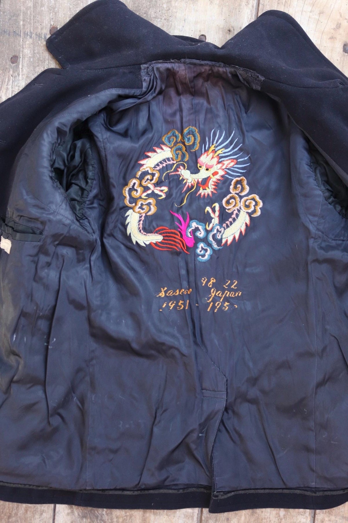 Vintage 1950s wool pea coat - embroidered military souvenir - USN Korean War era - reefer jacket - 37" chest