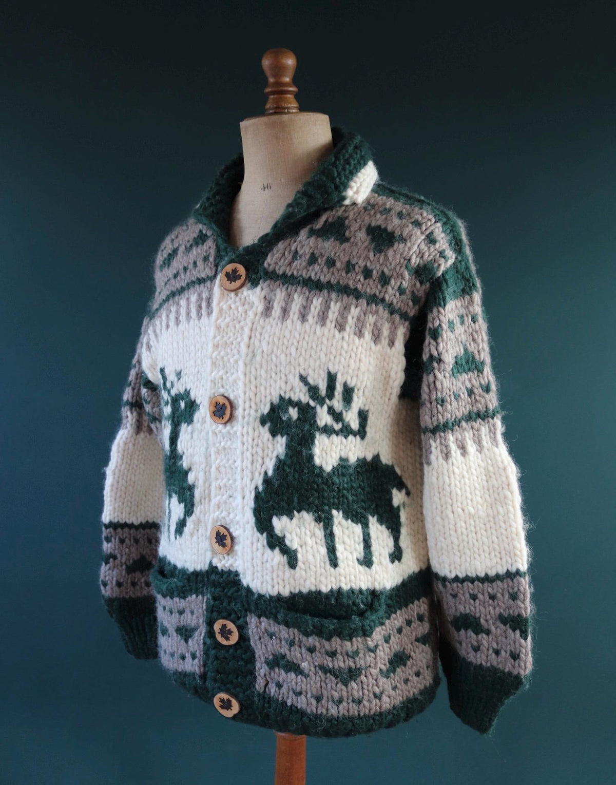 Vintage 1980s Cowichan wool cardigan - Kanata - chunky winter sweater - 44" chest